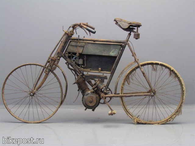 Старый велоцикл AV 1903