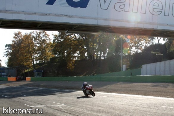 Тесты команды Ducati Roma на автодроме Валлелунга