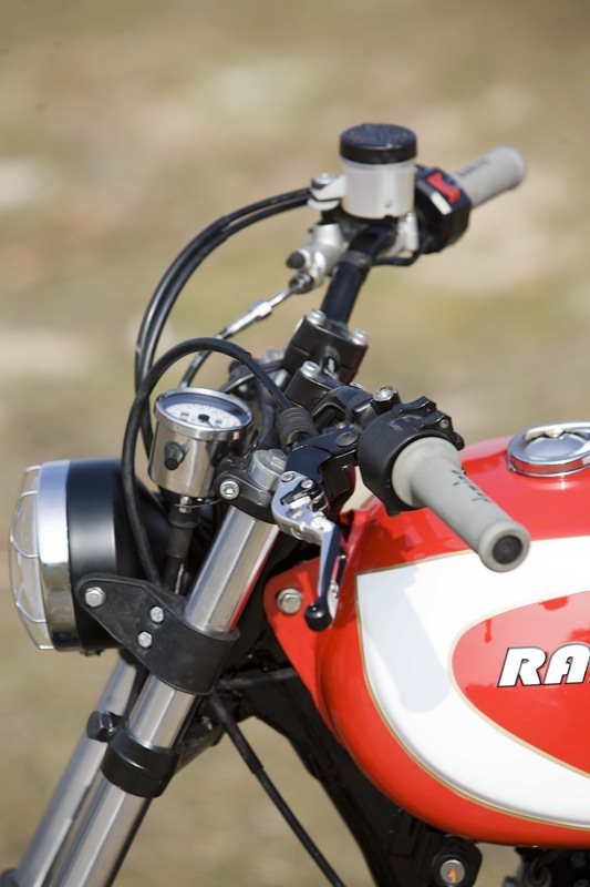 Мотоцикл  DIRT RAD от Radical Ducati