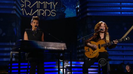 Alicia Keys and Bonnie Raitt - A Sunday Kind of Love (54th Grammy Awards) (HDTVRip)