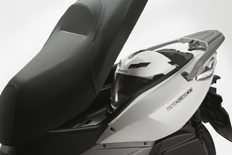 Скутер  Benelli ZenZero 350 2012