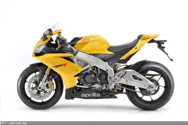 Обновленный мотоцикл  Aprilia RSV4 Factory APRC 2012