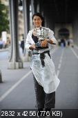 На Ли - poses with her Roland Garros Trophy at Pont de Bir Hakeim in Paris, France - June 4, 2011 (12xHQ) 349de8505d53fcb50e3db4c61dfad305